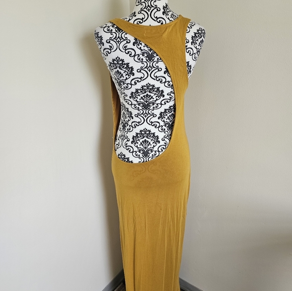 Out From Under Dress - Picture 5 of 9